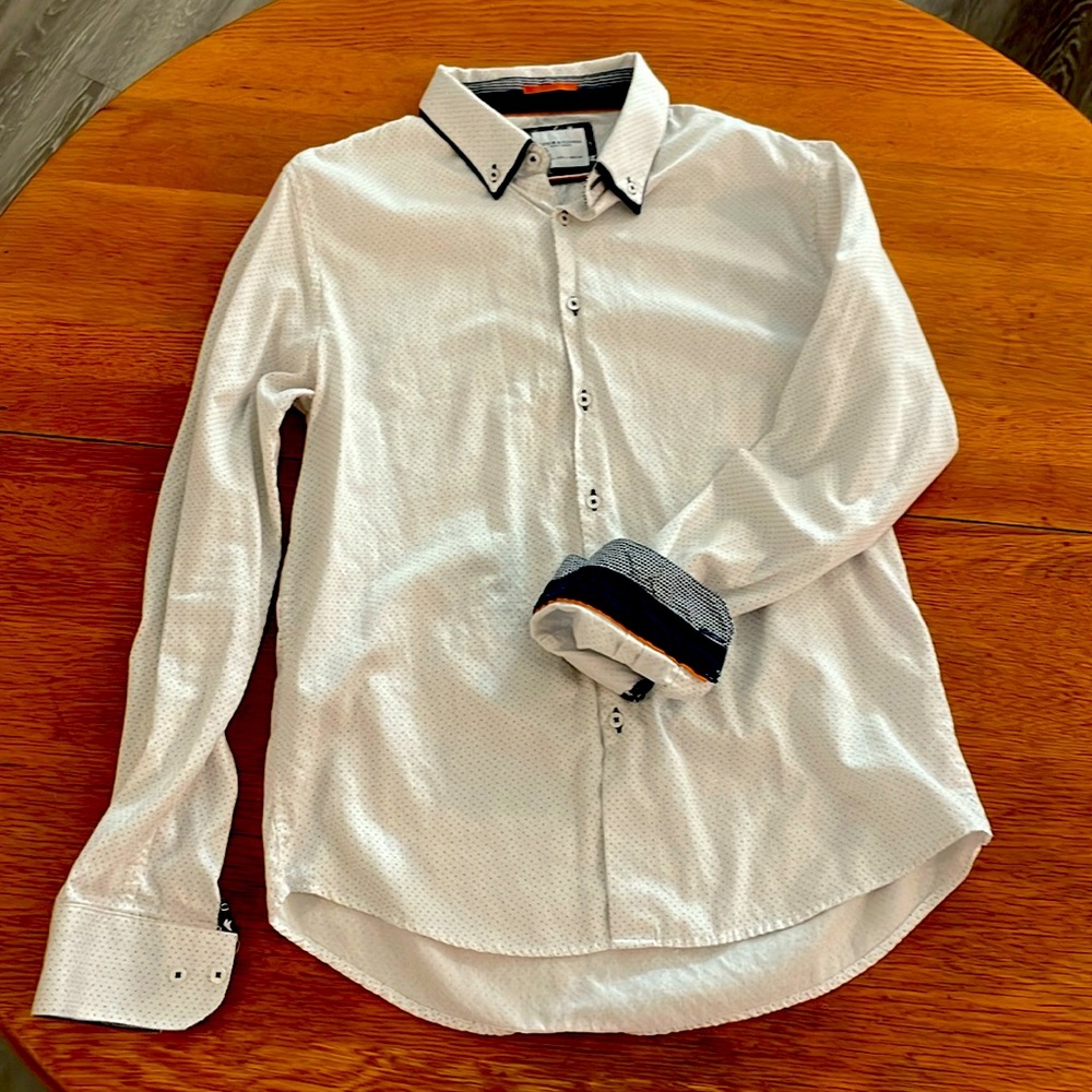 Denim & Flower men’s long sleeve button up shirt, large, double collar. Soft!